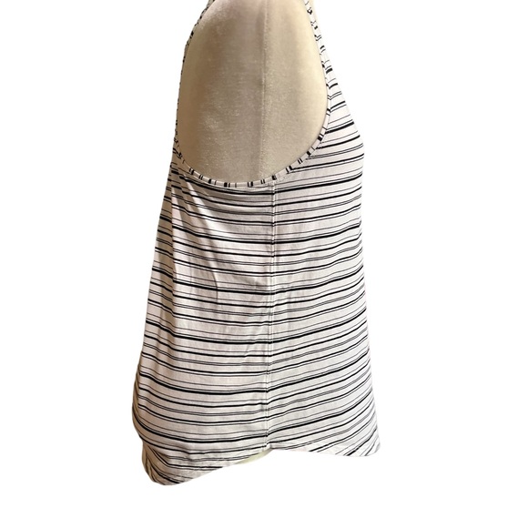 Lululemon striped tank top - Picture 2 of 7